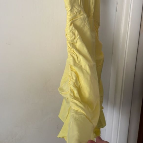 City Sleek Sz L Lots of details in ruched Spring dress nwt! - Picture 5 of 8